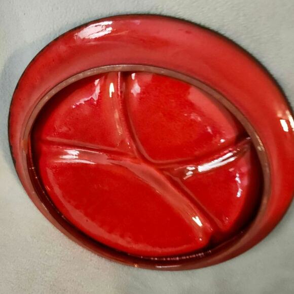 Majolica Ceramic Divided Clay Pottery Plate Red Green Floral MCM Bold - Picture 5 of 9